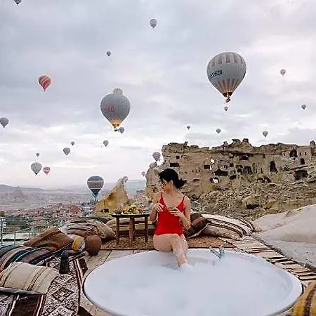 Seki Cave - Wake Up To Hot Air Balloons