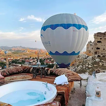Hotel Seki Cave - Wake Up To Hot Air Balloons Avanos