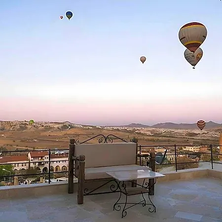 Hotel Seki Cave - Wake Up To Hot Air Balloons Avanos