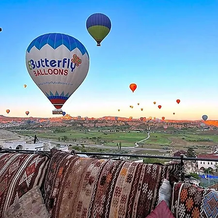 Seki Cave - Wake Up To Hot Air Balloons