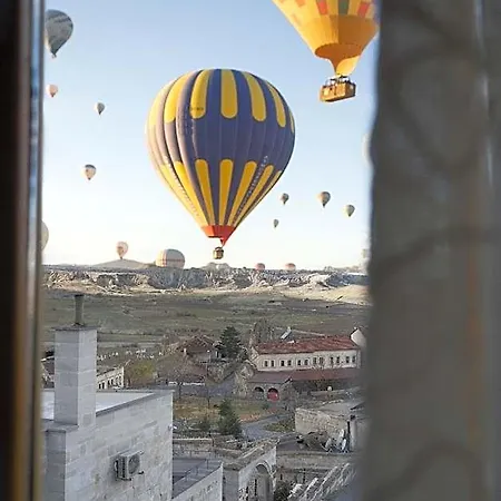 Hotel Seki Cave - Wake Up To Hot Air Balloons Avanos