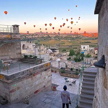 Seki Cave - Wake Up To Hot Air Balloons